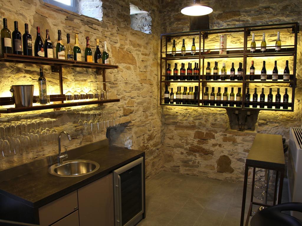 Boutique Hotel Dvor Dobrovo Kültér fotó
