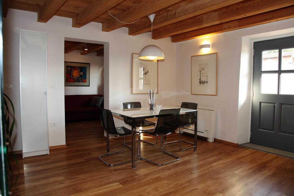 Boutique Hotel Dvor Dobrovo Szoba fotó