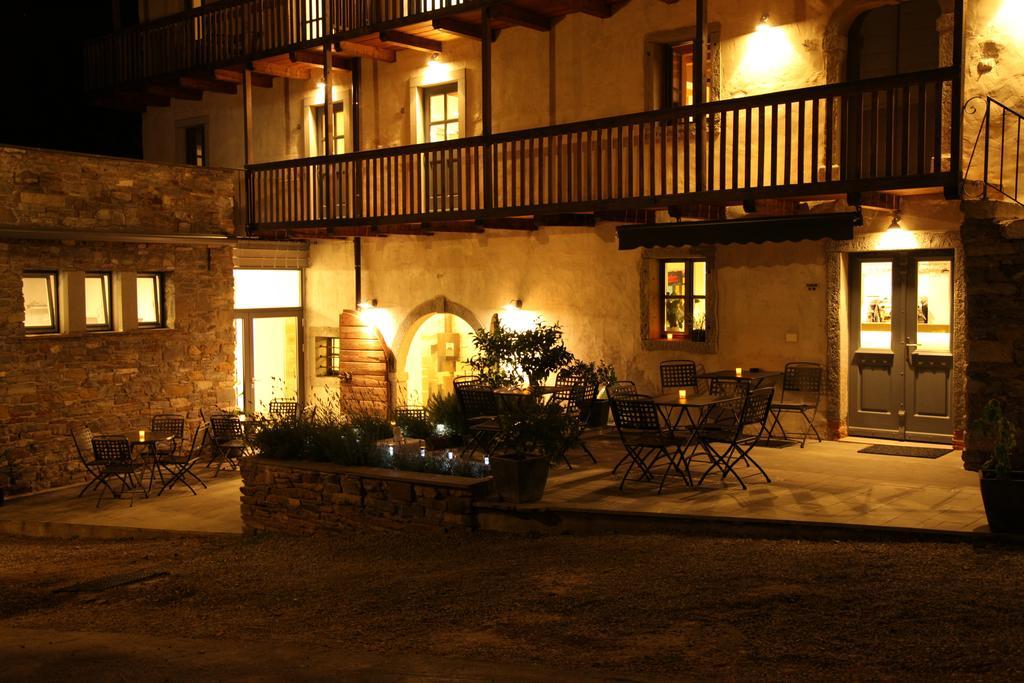 Boutique Hotel Dvor Dobrovo Kültér fotó