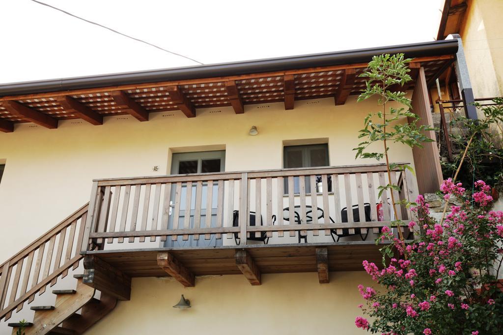 Boutique Hotel Dvor Dobrovo Kültér fotó